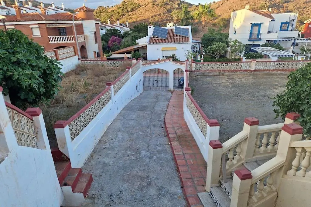 Large Chalet 5 Min Walk To Beach Velez Malaga