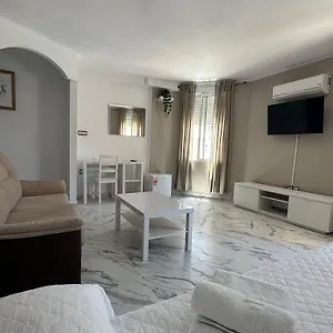  Apartment Avenida